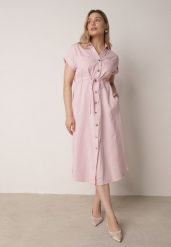 Różowa Sukienka Koszulowa z Bawełną Wiskozą i Ozdobnymi Guzikami Parranes. Czerwone sukienki Born2be, na co dzień, l, bez wzorów, z bawełny, eleganckie, bez kołnierzyka, bez ramiączek, midi, dopasowane. Za 159.99 zł.