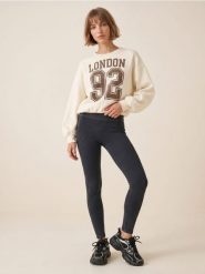 Prążkowane legginsy z wysokim stanem - szary. Szare legginsy Sinsay, l, bez wzorów, prążkowane, z podwyższonym stanem. Za 39.99 zł.