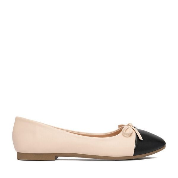 Baleriny JENNY. Brązowe baleriny Jenny, bez wzorów, bez obcasa. Za 59.99 zł.