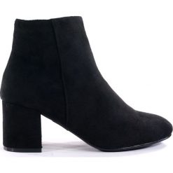 BOTKI DAMSKIE TS SHFN10 CZA. Botki T.Sokolski, bez wzorów, ze skóry, bez obcasa, bez zapięcia. Za 109.00 zł.