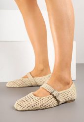 Beżowe Ażurowe Balerinki w Stylu Mary Jane z Plecioną Cholewką Deraelle. Brązowe baleriny Renee, w ażurowe wzory, bez obcasa, na płaskiej podeszwie. Za 59.99 zł.