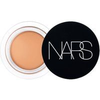 Nars - Soft Matte Complete Concealer - Korektor Cieni Pod Oczami - Biscuit (6,2 g) - Dla Kobiet. Korektory NARS. Za 195.00 zł.