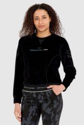 AERONAUTICA MILITARE Czarna welurowa bluza damska z wieloma zdobieniami, Rozmiar S. Czarne bluzy sportowe AERONAUTICA MILITARE, s, z aplikacjami, z weluru, bez kaptura. W wyprzedaży za 499.99 zł.