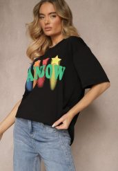 Czarny T-shirt o Kroju Oversize z Nadrukowanym Napisem Ilorella. Czarne t-shirty Renee, m, bez wzorów, z jeansu, bez kołnierzyka, bez ramiączek. W wyprzedaży za 41.99 zł.