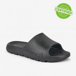 Klapki damskie Coqui Lou. Czarne klapki Coqui, bez wzorów, bez obcasa. Za 121.99 zł.