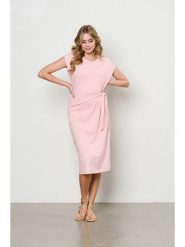 &Co Woman Sukienka "Lizzy" w kolorze jasnoróżowym rozmiar: L. Różowe sukienki &Co Woman, na co dzień, l, bez wzorów, bez kołnierzyka, bez ramiączek, midi, proste. Za 241.56 zł.