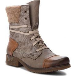 Botki RIEKER - 79631-25 Braun Kombi. Szare botki Rieker, bez wzorów, z materiału, bez obcasa, bez zapięcia. W wyprzedaży za 239.00 zł.