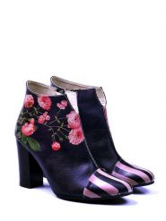 Goby Botki w kolorze granatowo-różowym na obcasie rozmiar: 38. Niebieskie botki Goby, bez wzorów, z materiału, bez obcasa, na obcasie, bez zapięcia. Za 219.08 zł.