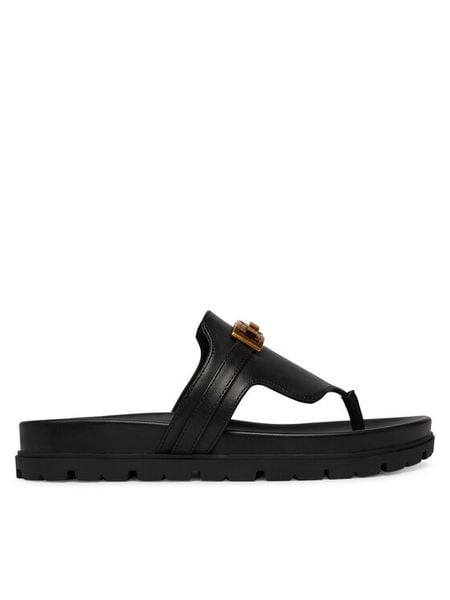 Guess Japonki FLJFRR LEA03 Czarny. Czarne klapki Guess, z aplikacjami, ze skóry, bez obcasa. Za 360.99 zł.