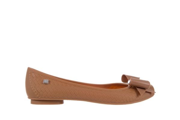 Baleriny T&G Fashion 11-087 Caramel, Brąz, Guma - 35-36. Brązowe baleriny TG, bez wzorów, z gumy, bez obcasa. W wyprzedaży za 26.10 zł.