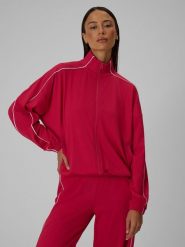 4F Bluza dresowa loose bez kaptura damska - czerwona XS. Czerwone bluzy sportowe 4f, l, bez wzorów, z dresówki, bez kaptura. Za 179.99 zł.
