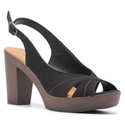 Sandały Lasocki. Czarne sandały Lasocki, bez wzorów, bez obcasa, na słupku, bez zapięcia. Za 179.99 zł.