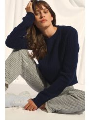 Just Cashmere Kaszmirowy sweter "Sarah" w kolorze granatowym rozmiar: M. Niebieskie swetry Just Cashmere, m, bez wzorów, z kaszmiru, bez ramiączek. Za 521.99 zł.
