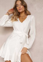 Biała Rozkloszowana Sukienka Mini z Wiązaniem w Talii Evyna. Białe sukienki Renee, l, bez wzorów, bez kołnierzyka, bez ramiączek, mini, rozkloszowane. Za 49.99 zł.