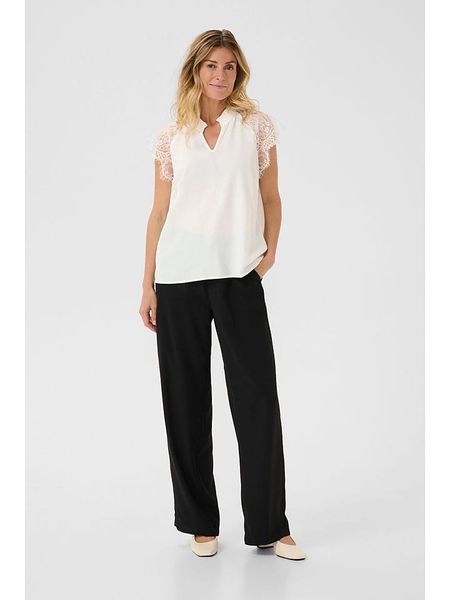 Cream Bluzka "Nola" w kolorze białym rozmiar: 40. Białe bluzki Cream, bez wzorów, z koronki, bez kołnierzyka, bez ramiączek. Za 82.64 zł.