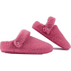Klapki sportowe damskie Crocs Classic Cozzy. Czerwone klapki Crocs, bez wzorów, bez obcasa. W wyprzedaży za 166.30 zł.