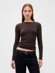 GAP Koszulka w kolorze brązowym rozmiar: XL. Brązowe bluzki GAP, xl, bez wzorów, bez kołnierzyka, bez ramiączek. Za 66.00 zł.