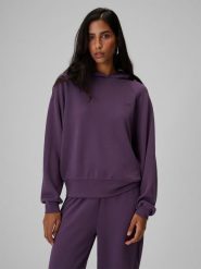 4F Bluza dresowa regular z kapturem damska - fioletowa M. Fioletowe bluzy 4f, m, bez wzorów, z dresówki, z kapturem. Za 169.99 zł.