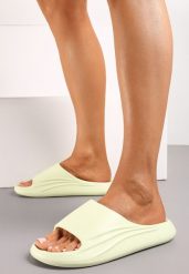 Jasnozielone Basenowe Klapki z Piankowego Materiału Silk. Zielone klapki Renee, bez wzorów, bez obcasa. Za 29.99 zł.