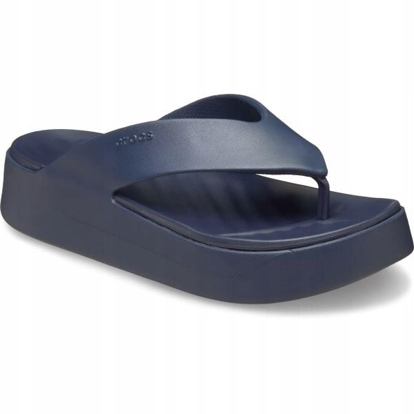 Japonki Dla Dorosłych Crocs Getaway Platform Flip. Niebieskie klapki Crocs, bez wzorów, z materiału, bez obcasa. Za 199.99 zł.
