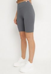 Szare Szorty Kolarki z Prążkowanej Tkaniny z Wysokim Stanem Rinwena. Szare szorty Born2be, bez wzorów, prążkowane, eleganckie, z podwyższonym stanem. Za 29.99 zł.