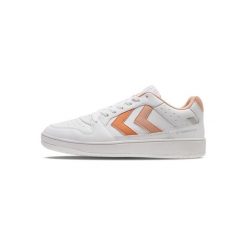 Trenerzy damscy Hummel St. Power Play. Białe obuwie sportowe Hummel, bez zapięcia. W wyprzedaży za 228.00 zł.