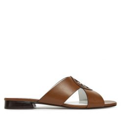 Klapki Tory Burch. Brązowe klapki Tory Burch, bez wzorów, bez obcasa. Za 809.99 zł.