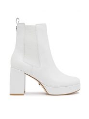 Guess Botki Wiley FL7WLY LEA10 Biały. Białe botki Guess, z aplikacjami, ze skóry, bez obcasa, na słupku, bez zapięcia. Za 1,029.00 zł.