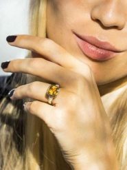 DIAMOND & CO Złoty pierścionek "Sucre d'Orge" z diamentami rozmiar: 54. Brązowe pierścionki Diamond & Co, z diamentem, złote. Za 2,870.99 zł.