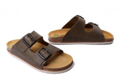 DR. BRINKMANN 700678-07 grun, klapki damskie. Zielone klapki Dr. Brinkmann, bez wzorów, ze skóry, bez obcasa. Za 230.93 zł.