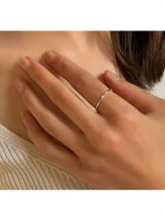 Les Petites Précieuses Srebrny pierścionek z diamentem rozmiar: 54. Szare pierścionki Les Petites Précieuses, z diamentem, srebrne. Za 92.21 zł.