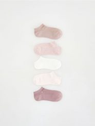 Krótkie skarpetki z bawełną 5 pack - pastelowy róż. Czerwone skarpety Reserved, bez wzorów, z bawełny. Za 49.99 zł.