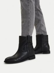 Badura Botki C-KD039669-25-1 Czarny. Czarne botki Badura, bez wzorów, ze skóry, bez obcasa, na płaskiej podeszwie, bez zapięcia. Za 349.99 zł.