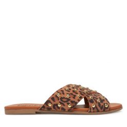 Klapki Pieces. Brązowe klapki Pieces, bez wzorów, bez obcasa. Za 139.99 zł.