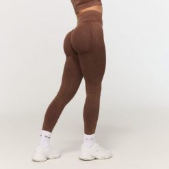 Legginsy damskie fitness bezszwowe Fierce. Brązowe legginsy GYMBEAM, l, bez wzorów, z elastanu, z podwyższonym stanem. Za 110.90 zł.