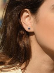 DIAMANTA Złote kolczyki-wkrętki z diamentami rozmiar: onesize. Niebieskie kolczyki DIAMANTA, z diamentem, złote. Za 1,348.99 zł.