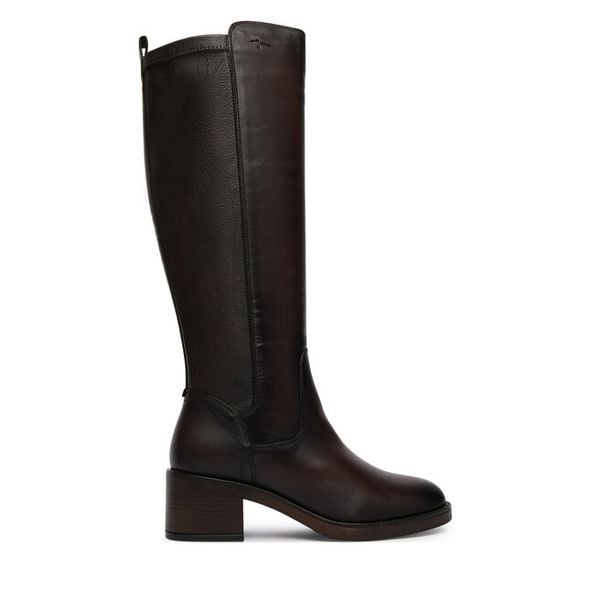 Kozaki Tamaris. Brązowe kozaki Tamaris, bez obcasa, na słupku, bez zapięcia. Za 754.99 zł.