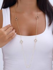 Luja Bijoux Pozłacany naszyjnik z cyrkoniemi i elementem ozdobnym rozmiar: onesize. Żółte naszyjniki Luja Bijoux, z cyrkonią, metalowe. Za 92.42 zł.