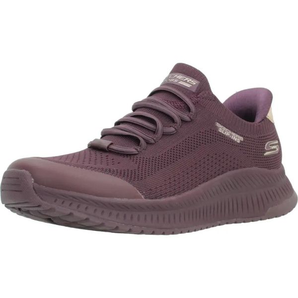 Buty SKECHERS SLIP-INS BOBS SQUAD 4 DIRE STEP Bordeaux. Czerwone trekkingi Skechers, z tkaniny, na fitness i siłownię. Za 319.99 zł.