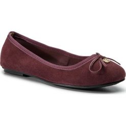 Baleriny KAZAR - Katie 34149-02-M6 Bordeaux. Czerwone baleriny Kazar, bez wzorów, ze skóry, bez obcasa. W wyprzedaży za 189.00 zł.
