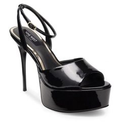 Sandały Nine West. Czarne sandały Nine West, bez wzorów, bez obcasa, na szpilce, bez zapięcia. Za 199.99 zł.