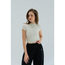 Koszulka do jogi Moonholi Timeless z krótkim rękawem. Białe koszulki sportowe MOONHOLI, bez wzorów, bez ramiączek, na jogę i pilates. Za 259.00 zł.