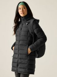 Regatta Płaszcz pikowany "Starler" w kolorze czarnym rozmiar: 36. Czarne płaszcze Regatta, bez wzorów, bez kaptura. Za 197.17 zł.