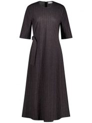 Gerry Weber Sukienka w kolorze czarnym rozmiar: 46. Czarne sukienki Gerry Weber, bez wzorów, bez kołnierzyka, bez ramiączek, maxi. Za 206.91 zł.