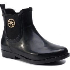 Kalosze GUESS - Rekha2 FL7RK2 RUB10 BLKBL. Czarne kalosze Guess, z aplikacjami, z materiału. Za 439.00 zł.