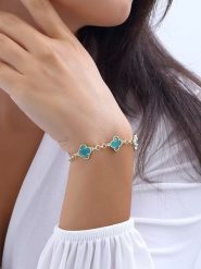 Luja Bijoux Pozłacana bransoletka z kamieniami szlachetnymi rozmiar: onesize. Niebieskie bransoletki Luja Bijoux, pozłacane. Za 79.21 zł.