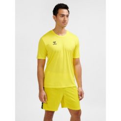 Niezbędna koszulka Hummel. Żółte bluzki Hummel, bez wzorów, sportowe, bez kołnierzyka, bez ramiączek. Za 120.00 zł.