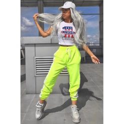 Damskie spodnie sportowe DABIRA. Spodnie dresowe Damskie spodnie sportowe DABIRA, l, bez wzorów. W wyprzedaży za 59.00 zł.