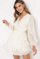 Jasnobeżowa Mini Sukienka Rozkloszowana z Metalicznym Nadrukiem i Falbankami Elawnia. Brązowe sukienki Born2be, l, bez wzorów, eleganckie, bez kołnierzyka, bez ramiączek, mini, rozkloszowane. Za 129.99 zł.