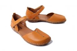 JOSEF SEIBEL 79542 727 850 Rosalie 42 safran, sandały damskie. Żółte sandały Josef Seibel, bez wzorów, z materiału, bez obcasa, bez zapięcia. Za 299.90 zł.
